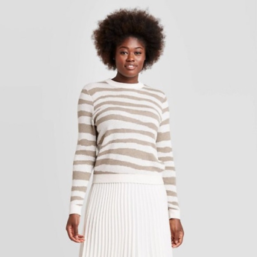 Animal Print crewneck pullover sweater